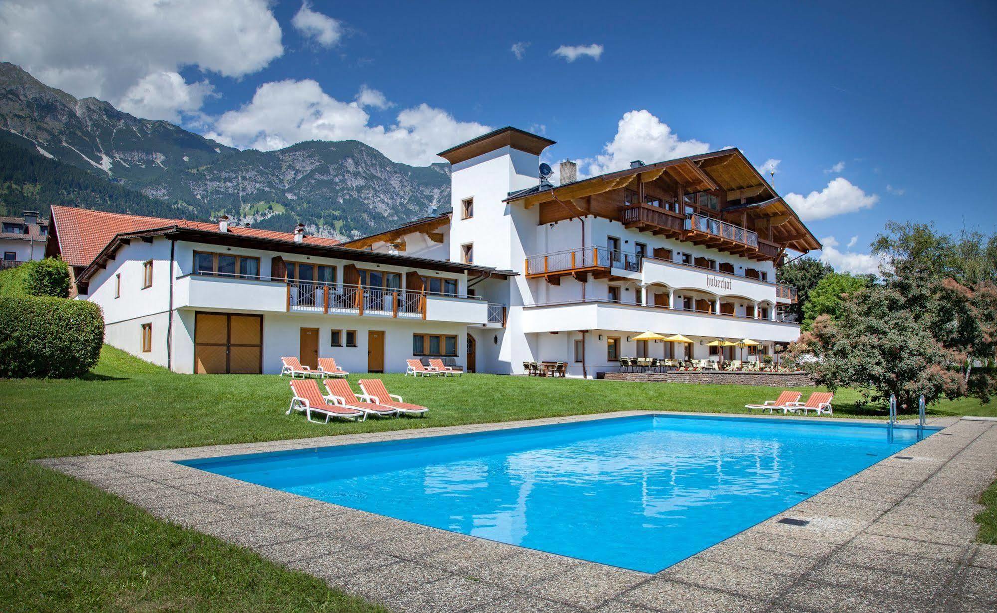 Hotel Huberhof Innsbruck Exterior foto